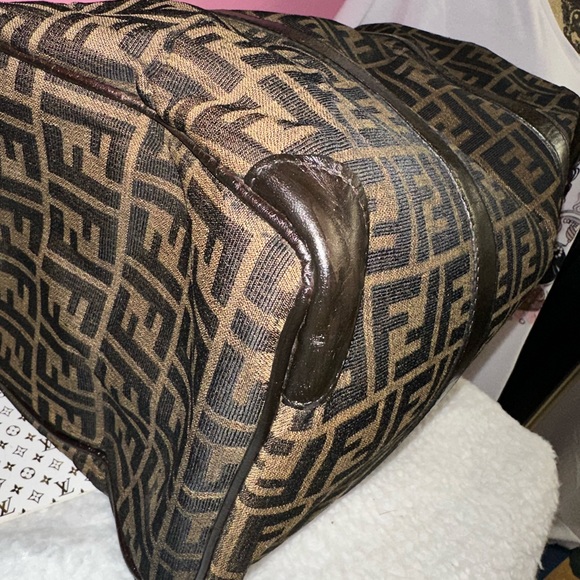 Fendi - Picture 4 of 16